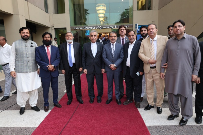 Mr. Satwat , Professor Habib Ullah Asim,  Mr. Mubeen Shah, Mr. Jamil Chishti,and Secretary Chamber Rashid Shafique Addressed The Media, Sharing Insights And Perspectives On The Chamber's Initiatives And Key Issues Affecting The Business Community.